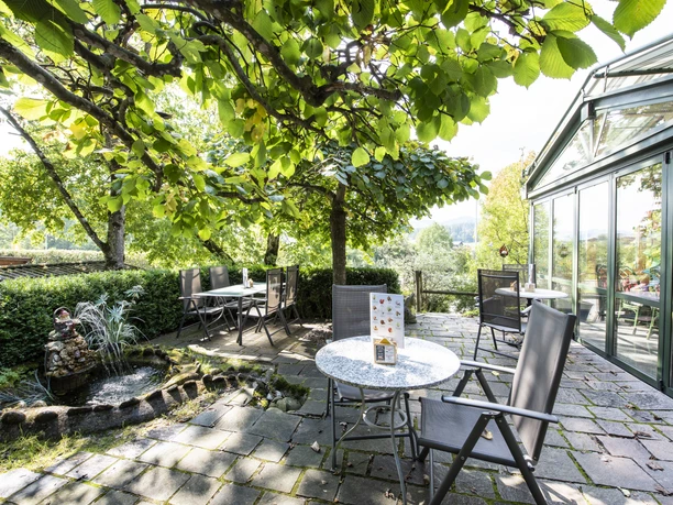 Large trees provide pleasant shade on the sun terrace