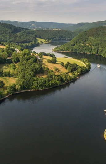Blick ins Tal von Einruhr am Eifelsteig