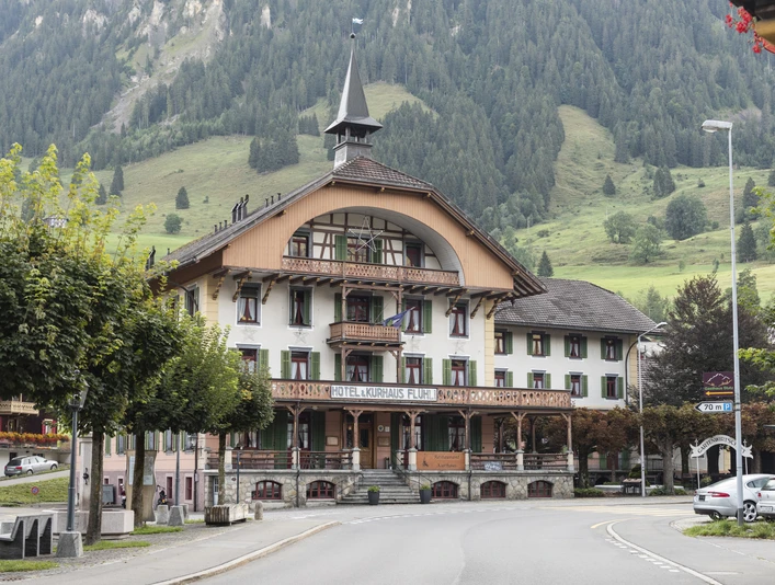 Das FLÜHLI Hotel Kurhaus ist ein historisches Gebäude aus dem Jahr 1899