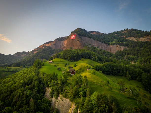 Swiss flag Large Swiss flag hangs over Vitznau