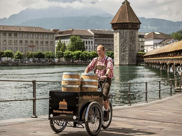 Transport de bière Hôtel de ville Brasserie