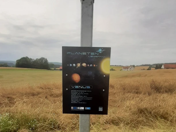 Station Planet Venus