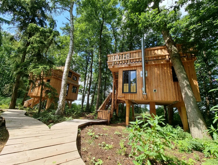 Baumhäuser im Naturresort