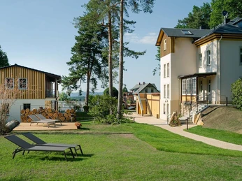 Grundstück mit Liegewiese