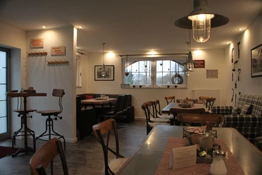 Café Miteinader innen