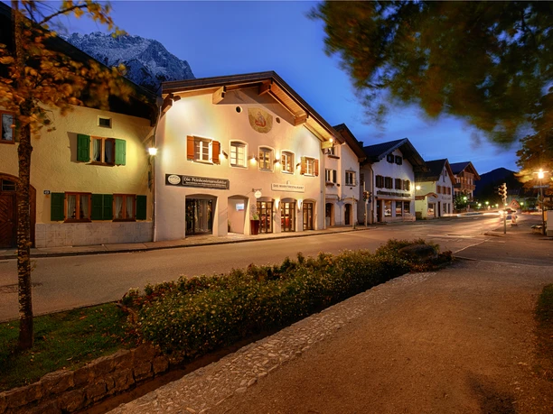 Das Marktrestaurant in Mittenwald am Dekan-Karl-Platz