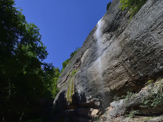 Chute d'eau de Vitznau WasserfallWaterfallChute d'eau