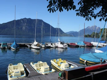 Boat hire Lüchttürmli Bootsvermietung LüchttürmliBoat hire LüchttürmliLocation de bateaux Lüchttürmli