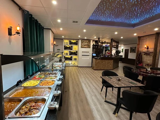 Oriana Restaurant (4).jpg