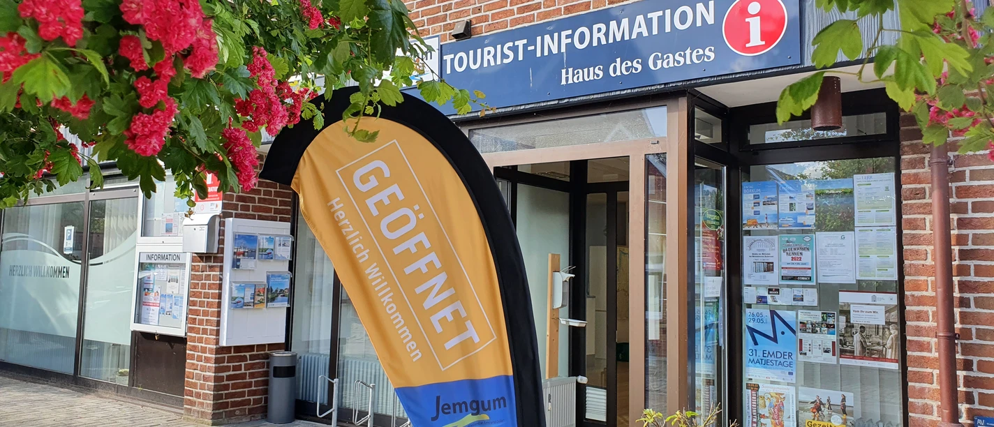 Tourist-Information Ditzum.jpg Die neue Tourist-Info in der Sielstraße 13