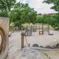 Spielplatz Rabet - Familie in Leipzig Der Spielplatz im Stadtteilpark Rabet bietet zahlreiche Spielmöglichkeiten.