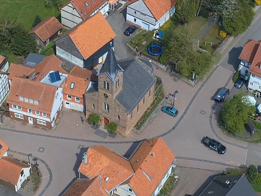 Basdorfer Kirche von oben