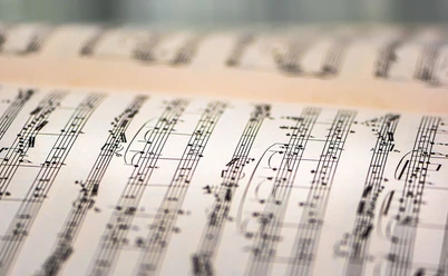 Konzert Nahaufnahme eines Notenblattes.
