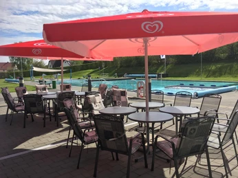 Naumburg AquArena Freibad Aussengastronomie