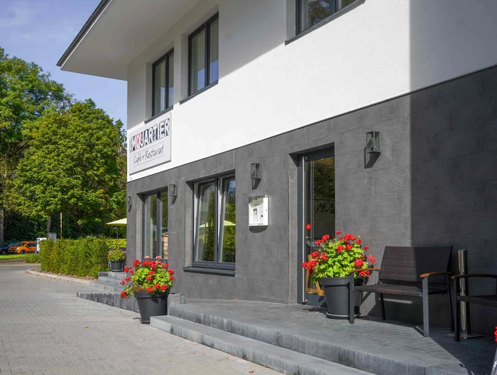 Gandersheimer Boardinghouse - Restaurant Außenansicht Gandersheimer Boardinghouse - Restaurant Außenansicht