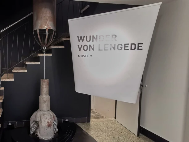 wunder-von-lengede-treppe-nach-1963-beate-ziehres-zeitorte.jpg