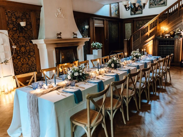 Dinner im Kaminzimmer