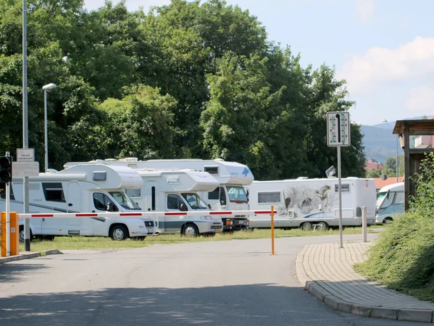 wohnmobile-katzenteich-schranke-wtg-web.jpg wohnmobil-stellplatz-katzenteich-wernigerode