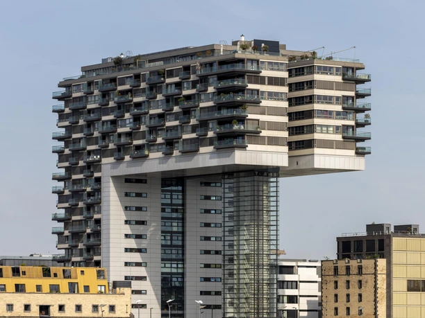 Crane houses The picture shows one of the striking crane buildings in Cologne, modern architecture directly on the Rhine.