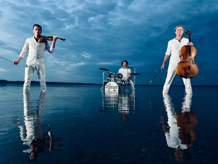 Konzert: Stilbruch - Der Name ist Programm! auf Juist.JPG Konzert: Stilbruch - Der Name ist Programm! auf Juist