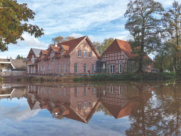 Bassum_Erdmanns Spuren_Zum Mühlenteich_Neubruchhausen_S.B..jpg