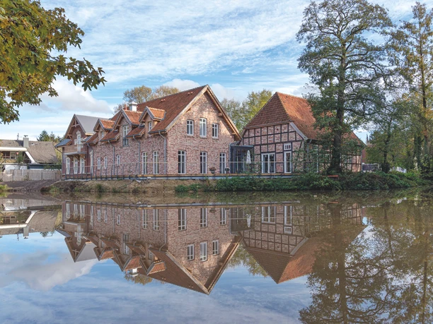 Bassum_Erdmanns Spuren_Zum Mühlenteich_Neubruchhausen_S.B..jpg