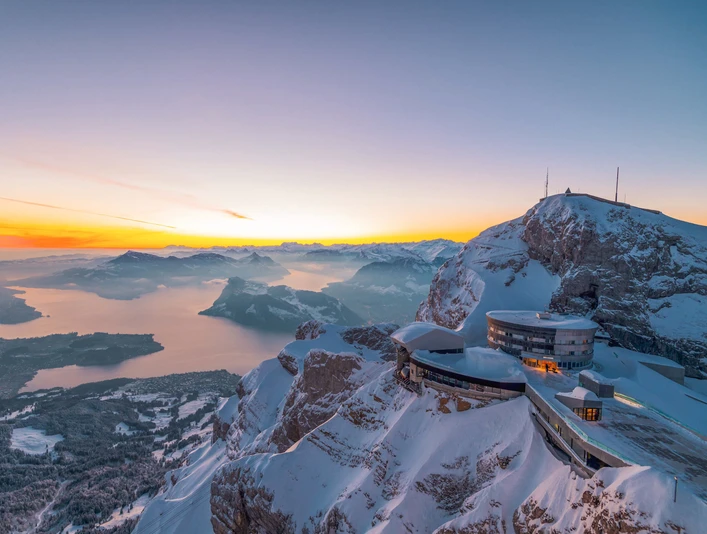 Pilatus sunrise Pilatus SonnenaufgangPilatus sunriseLever de soleil sur le Pilate