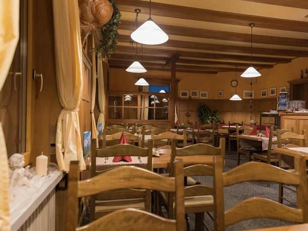 Restaurant Hôtel Alpina Vue de l'intérieur du restaurant Alpina