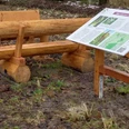 Ausstattung Tafeln Bänke Wegweisung Erlebnispfad IseaueEquipment Boards Benches Signposts Iseaue adventure trailUdstyr Tavler Bænke Skilte Iseaue eventyrstiUitrusting Borden Banken Wegwijzers Iseaue avonturenpad