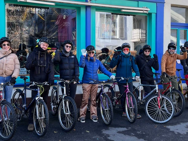 yello-velo-winter-bike-tour-gruppe.jpg