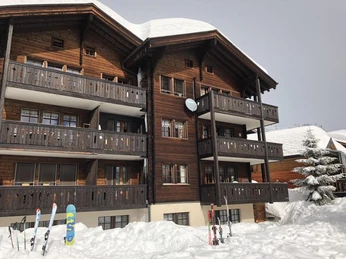 Die Wohnung befindet sich oben rechts