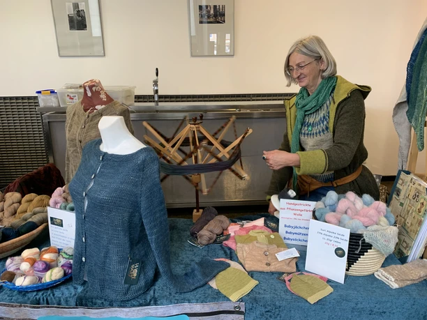 Kunsthandwerkermarkt in der Halle Gartlage