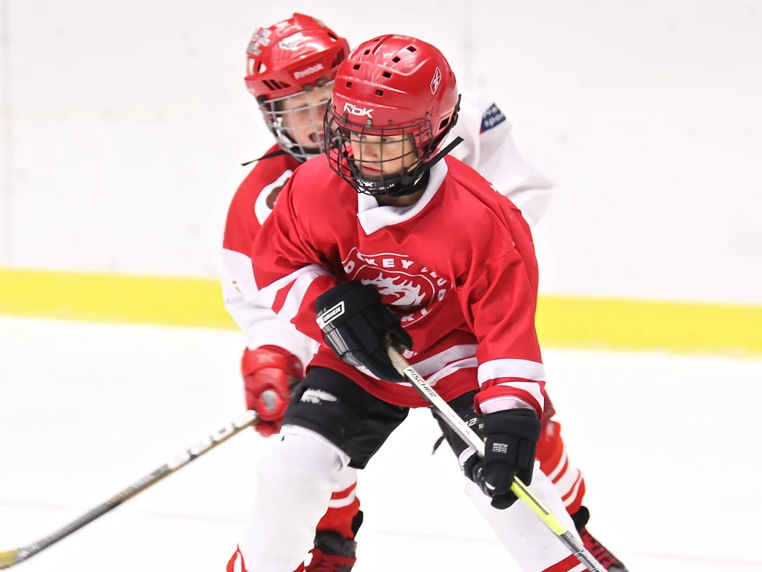 Eishockey Kinder.jpg Eishockey Kinder.jpg