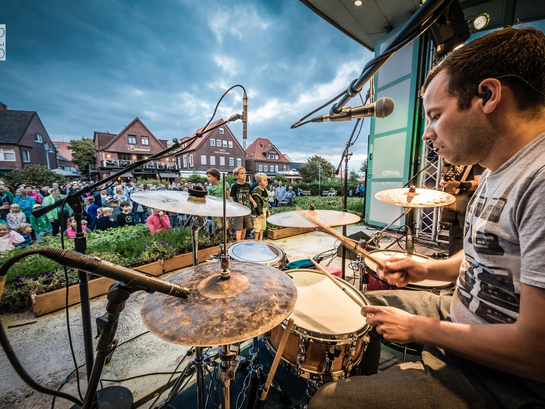 Leistung des Gästebeitrags auf Juist - Open Air Konzerte