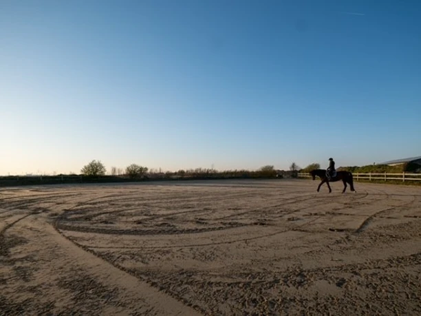 Reitplatz auf dem Carolinenhof