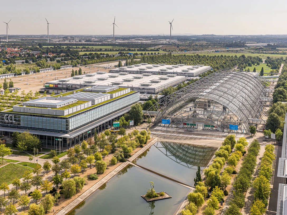 Eventlocation Congress Center Leipzig | Leipzig Convention Bureau Eventlocation Congress Center Leipzig – präsentiert vom Leipzig Convention BureauEventlocation Congress Center Leipzig – presented by the Leipzig Convention BureauMísto konání akce Kongresové centrum Lipsko - uvádí Leipzig Convention BureauMiejsce wydarzenia Centrum Kongresowe w Lipsku - prezentowane przez Leipzig Convention BureauEvenementlocatie Congrescentrum Leipzig - gepresenteerd door het Leipzig Convention BureauLuogo dell'evento Centro Congressi di Lipsia - presentato dal Convention Bureau di Lipsia