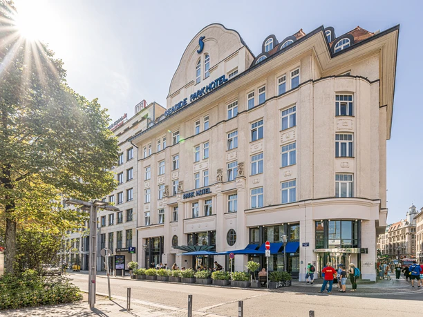 Tagungshotel Seaside Park Hotel Leipzig | Leipzig Convention Bureau Außenansicht auf das Tagungshotel Seaside Park Hotel Leipzig - präsentiert von Leipzig Convention Bureau