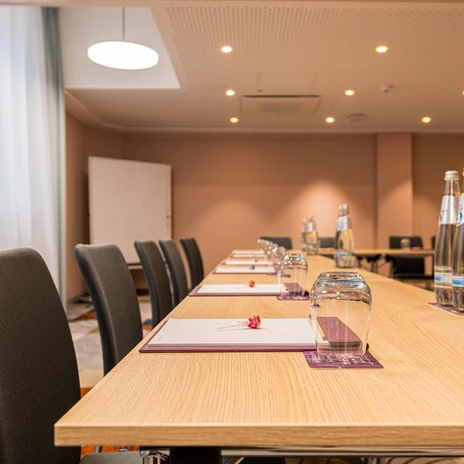 Meeting room at the conference hotel Capri by Fraser | Leipzig Convention Bureau meeting room at the conference hotel Capri by Fraser Leipzig - presented by Leipzig Convention Bureau