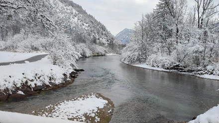 Wanderweg links der Loisach | Einmündung Gießenbach in die Loisach