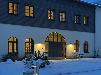 Schleiferei Zwei in Herzberg-Sieber - Außenansicht im Winter Schleiferei Zwei in Herzberg-Sieber - Außenansicht im Winter