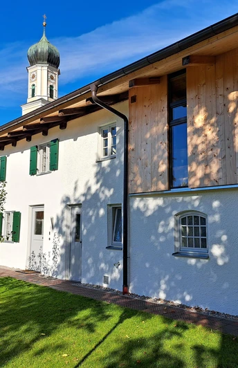 Das Hennalahaus (Westen)