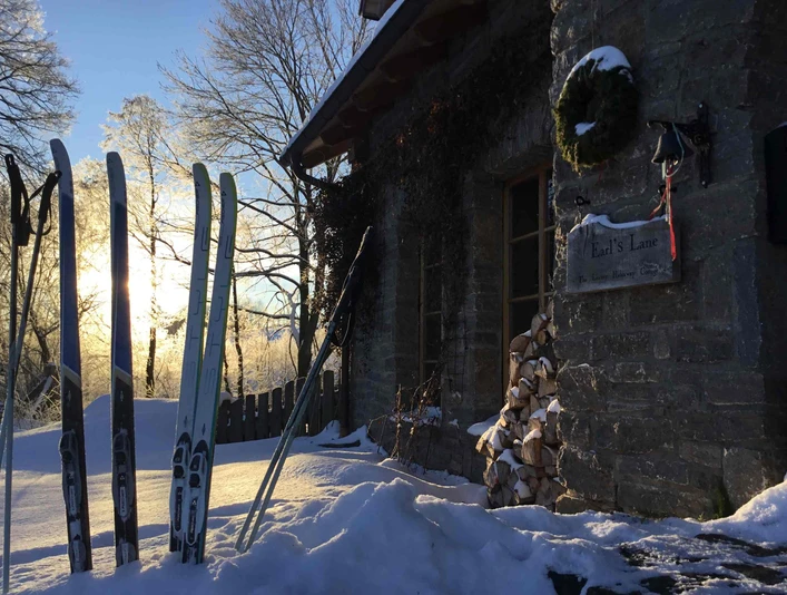 Earl´s Lane in Bad Lauterberg - Skier im Schnee Earl´s Lane in Bad Lauterberg - Skier im Schnee