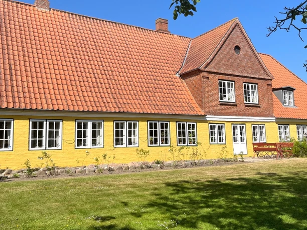 Jacob Michelsens Gård 2023 stuehus GDK 1024x576 - VisitAabenraa