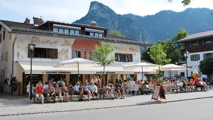 aussenansicht-sommer-02-eiscafe-paradiso-oberammergau-b800px-620x350.jpg