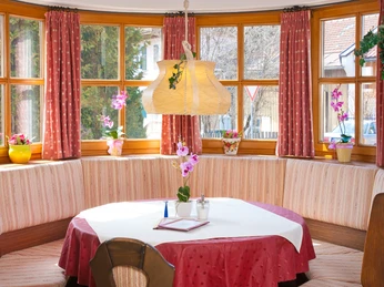 Gastraum Teilansicht c).jpg