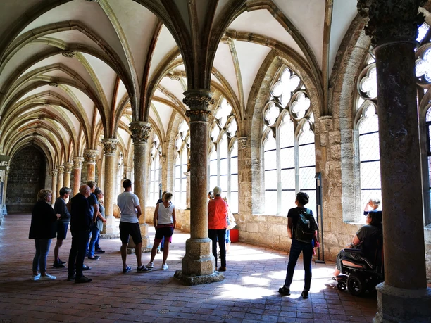 Führung "Mit Kreuz und Spaten"