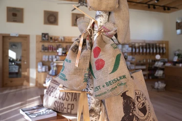 Kaffeehaus Kaffeesack Geschenkverpackung (1).jpg
