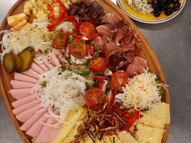 Brotzeitplatte @Guglhör.jpg