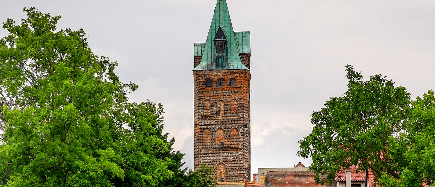 Široká věž a příkop © Axel Goldammer.jpg