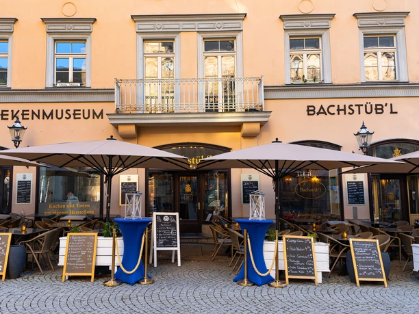 Bachstübl - Gastronomie v Lipsku Bachstüb'l vás zve na domácí koláče a slané pokrmy.